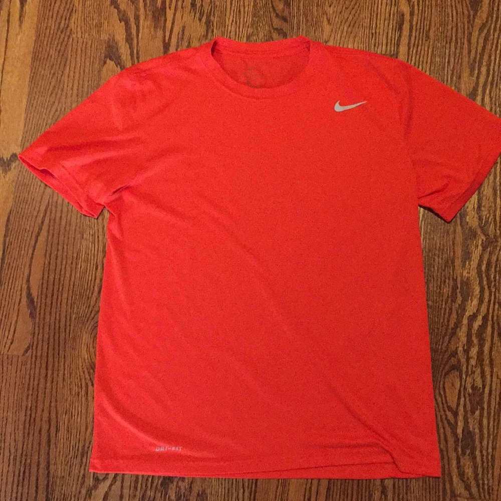 ORANGE NIKE TEE DRI FIT